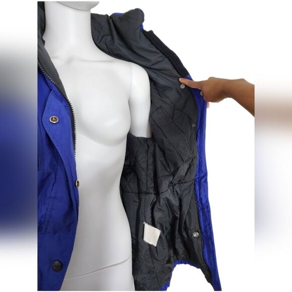 BlackBear - Picture 8 of 15